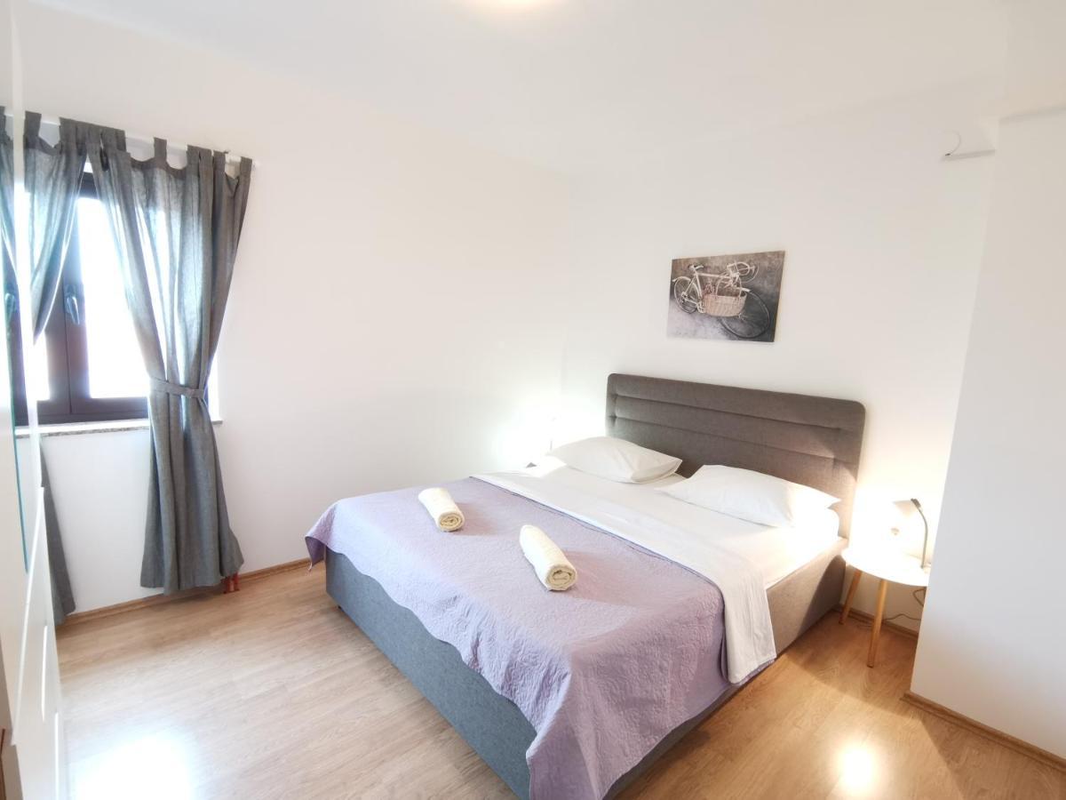 Apartman Sintic Krk Town Exterior photo